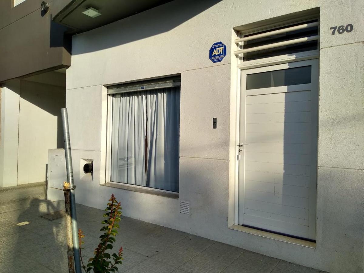 Aires Del Sur Apartment Bahía Blanca Екстериор снимка